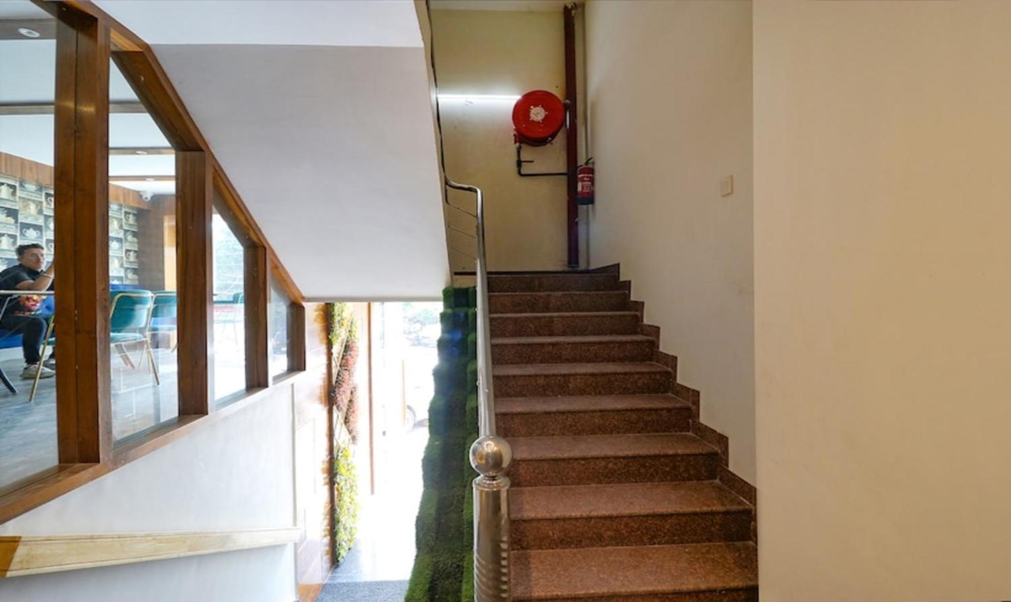 Hotel California Heights Amritsar Exterior photo